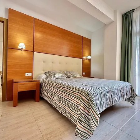 Sandra * Puerto de la Cruz (Tenerife)